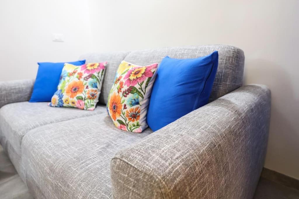 Cozy Loft Navigli, Close To Duomo And Bocconi - Italy Flat Vacation มิลาน ภายนอก รูปภาพ