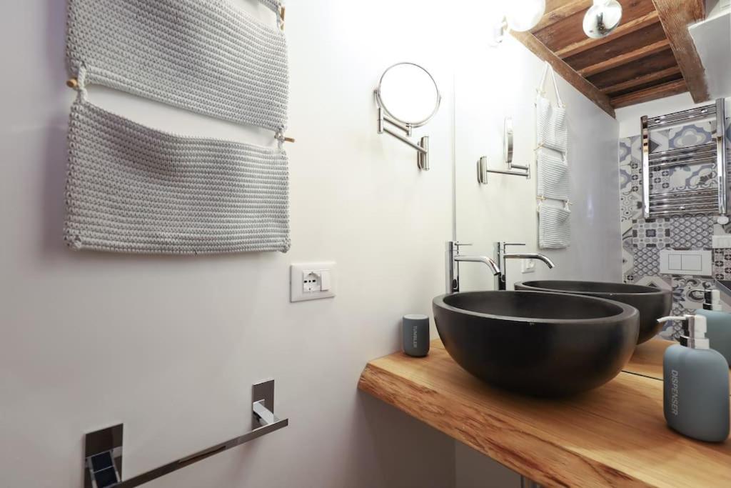 Cozy Loft Navigli, Close To Duomo And Bocconi - Italy Flat Vacation มิลาน ภายนอก รูปภาพ