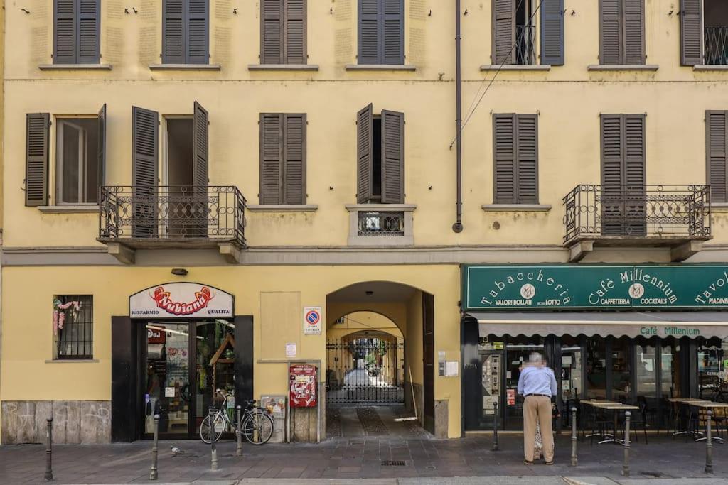 Cozy Loft Navigli, Close To Duomo And Bocconi - Italy Flat Vacation มิลาน ภายนอก รูปภาพ